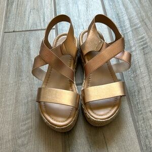 Top moda metallic sandals